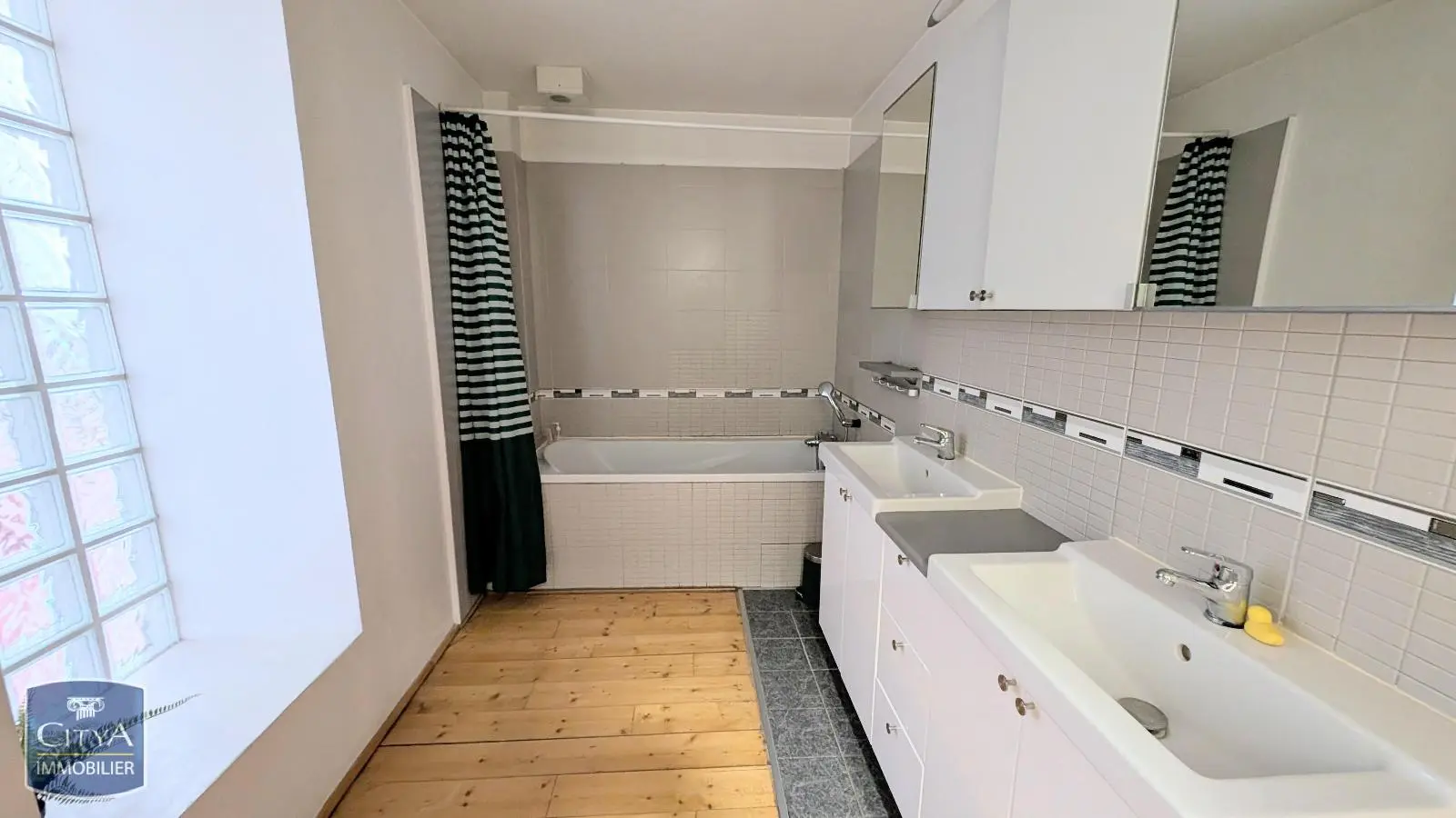 Photo 9 Appartement 6 pièces 197.69m²