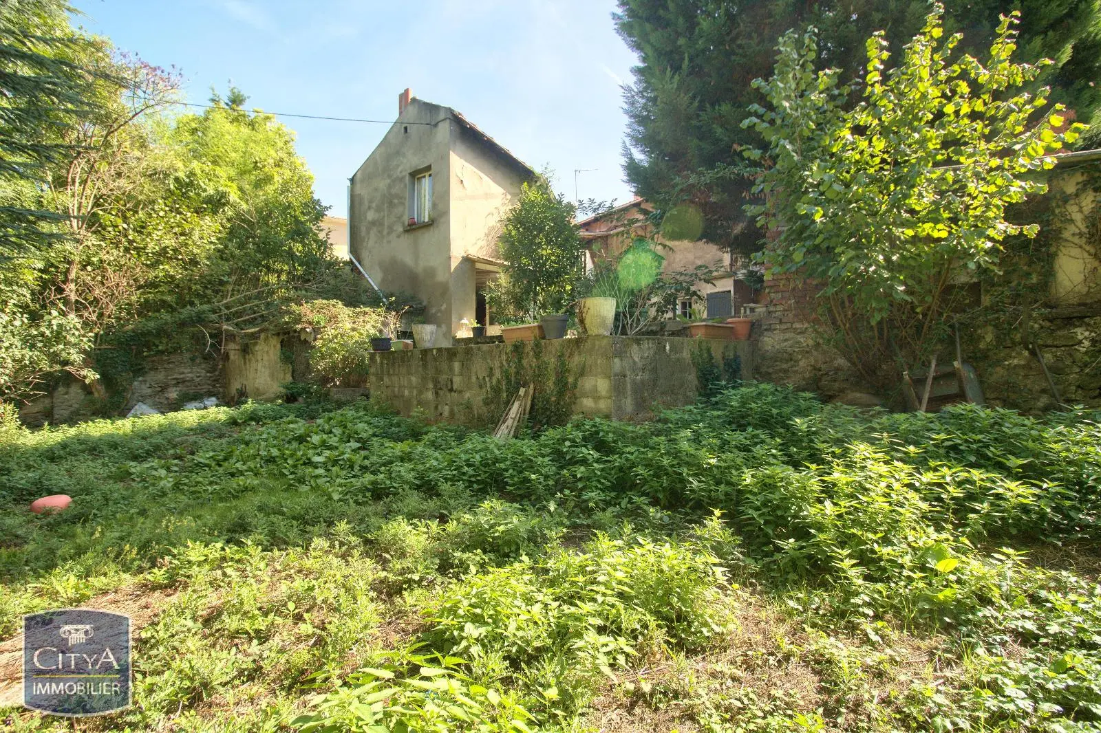 Photo 1 Immeuble 261m²