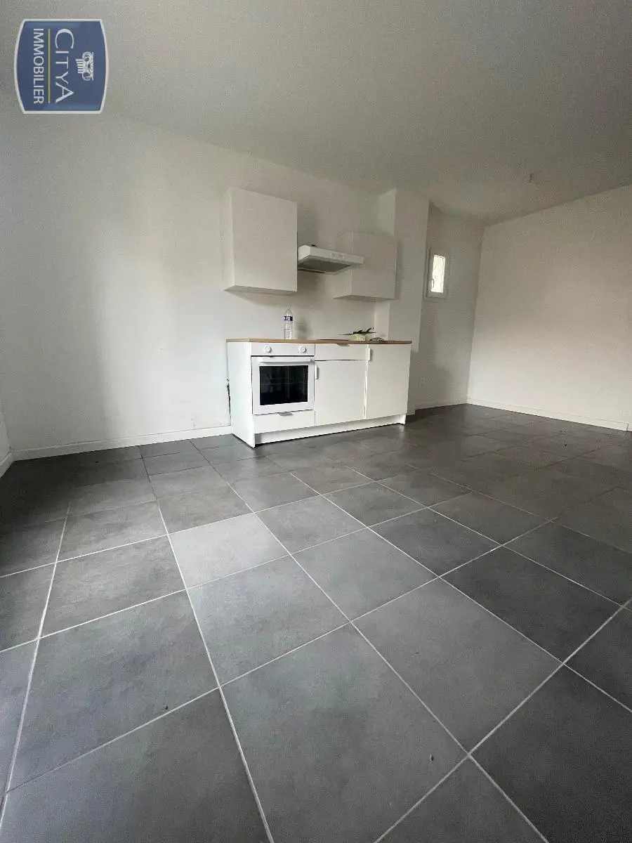 Photo 1 Appartement 1 pièce 39.84m²