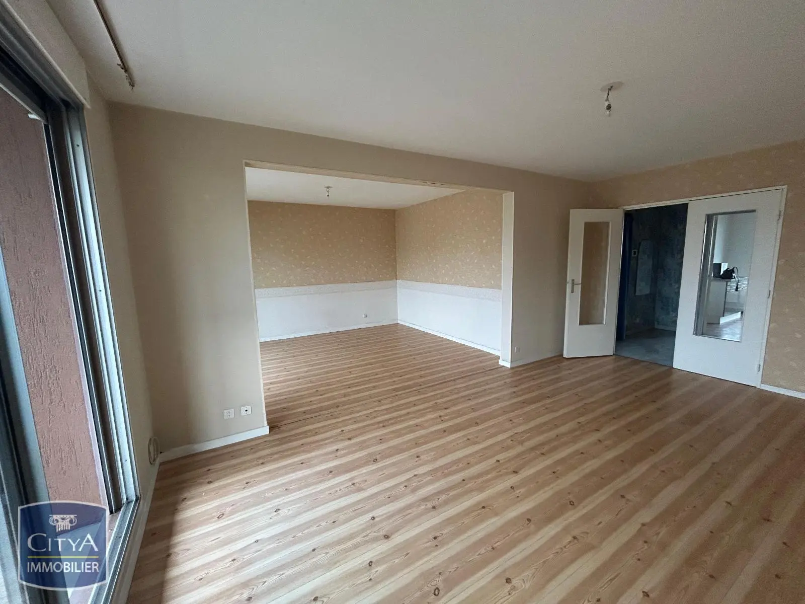 Photo 2 Appartement 4 pièces 84.59m²