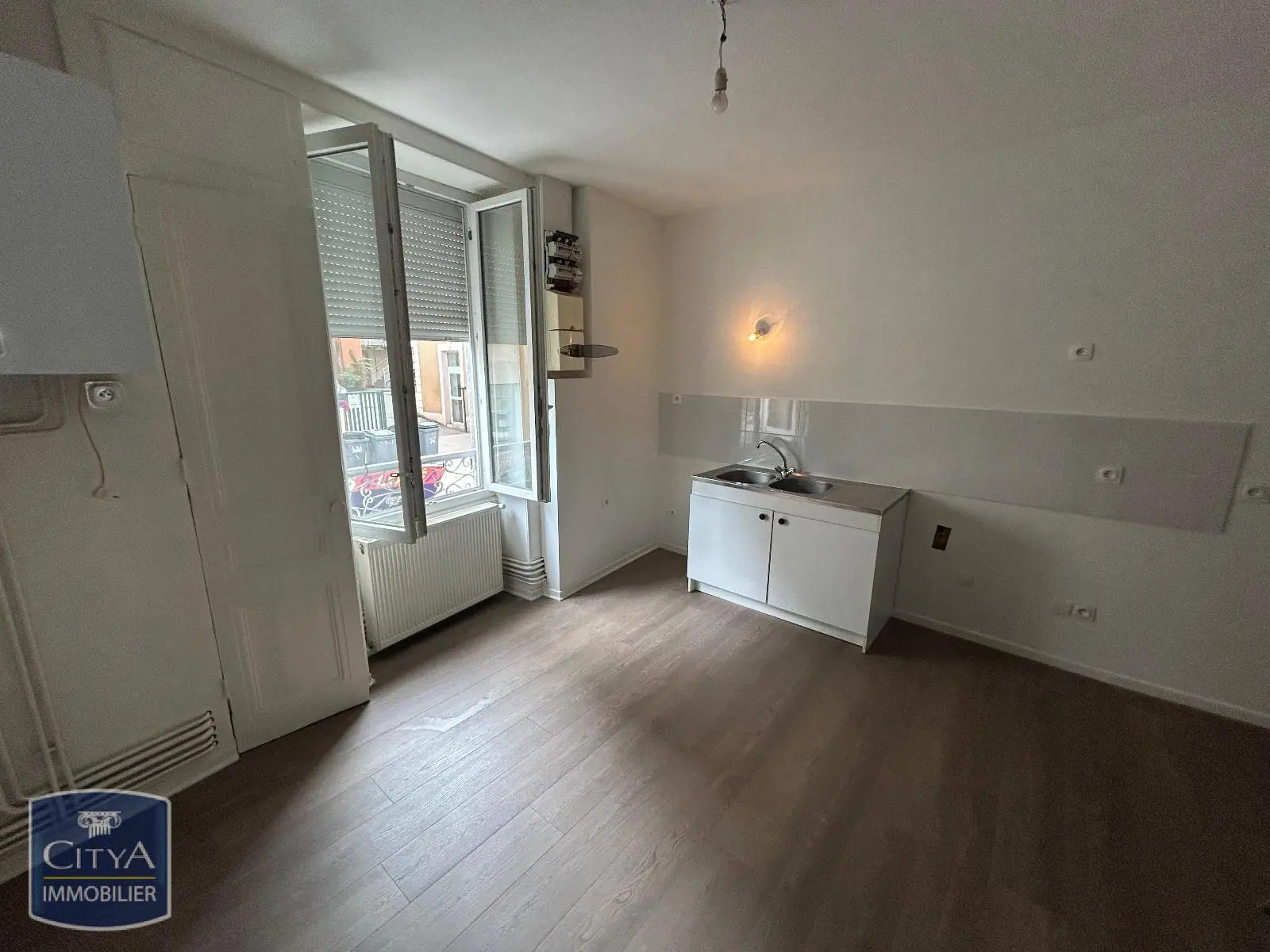 Photo 1 Appartement 5 pièces 101.84m²