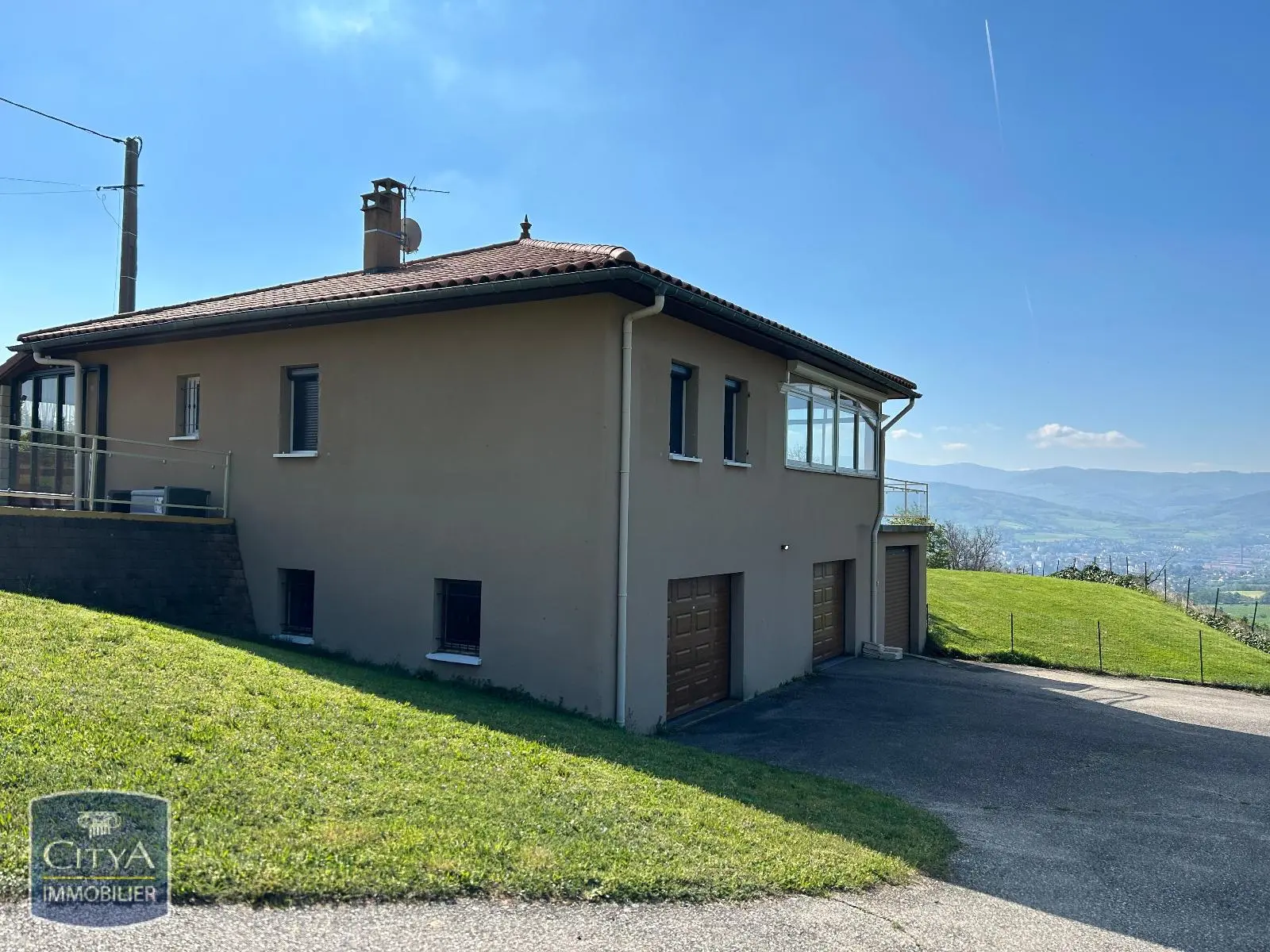 Photo 1 Maison 4 pièces 120.58m²