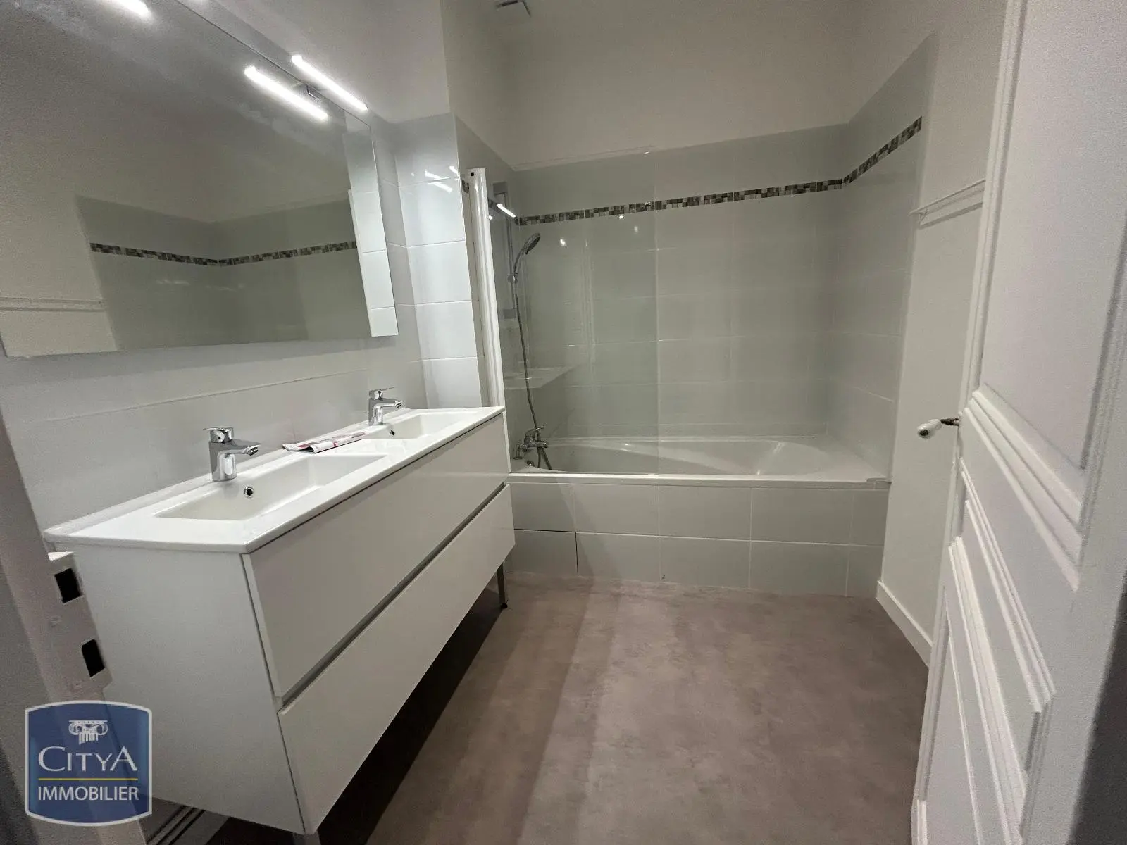 Photo 13 Appartement 3 pièces 96.56m²