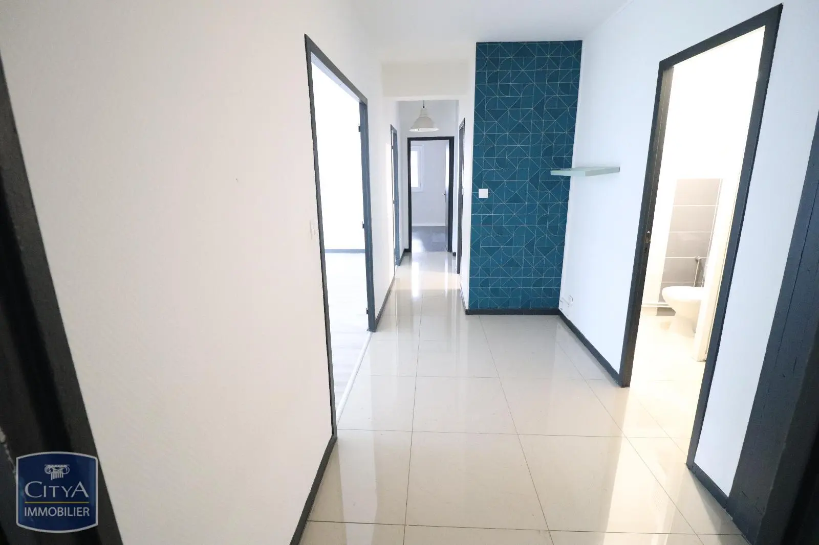 Photo 3 Appartement 5 pièces 102.41m²