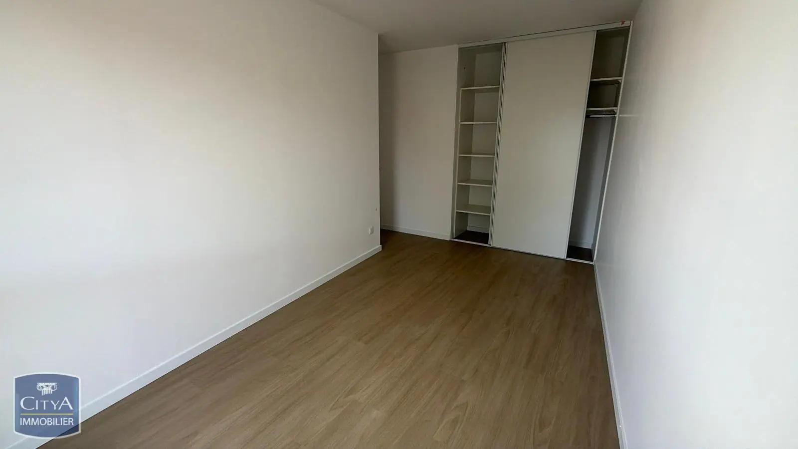 Photo 2 Appartement 5 pièces 120.54m²
