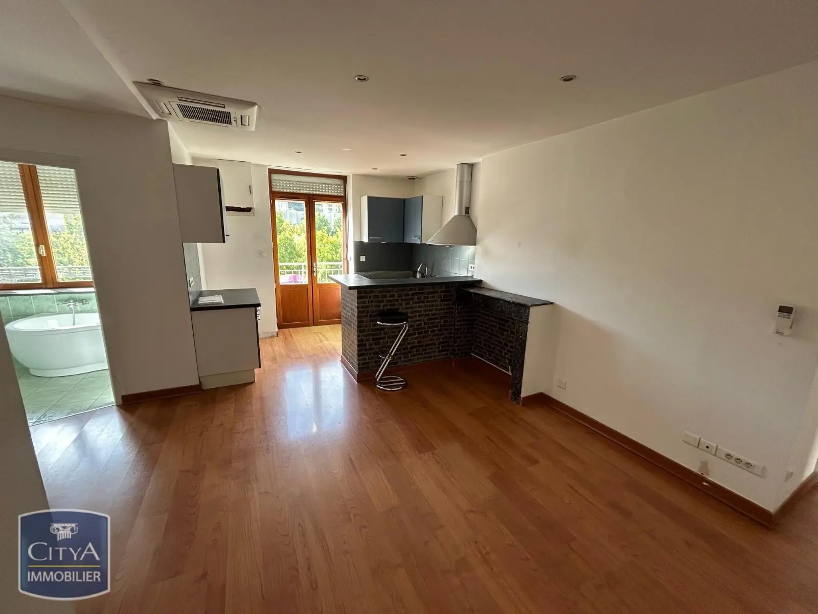 Photo 2 Appartement 4 pièces 81.72m²