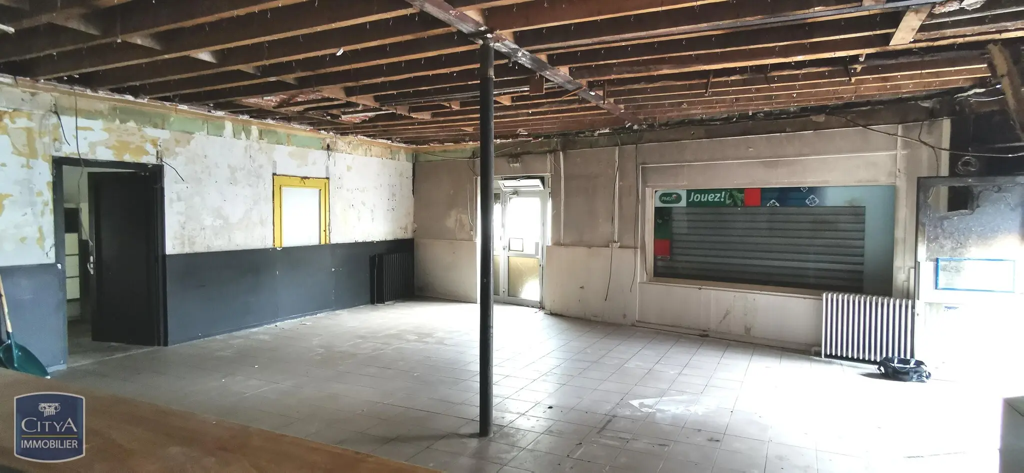 Photo 3 Local Commercial 135m²