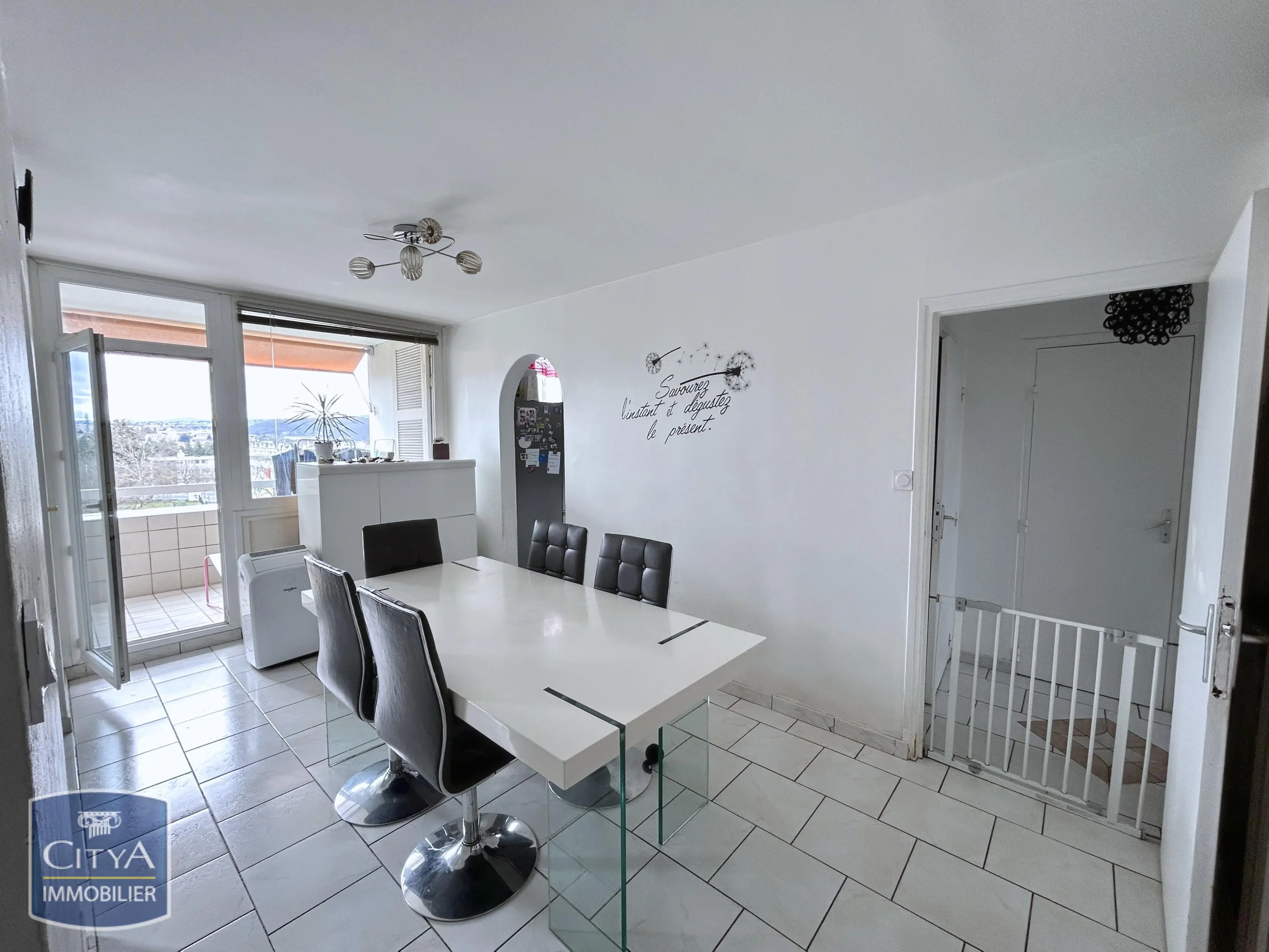 Photo 10 Appartement 5 pièces 79m²