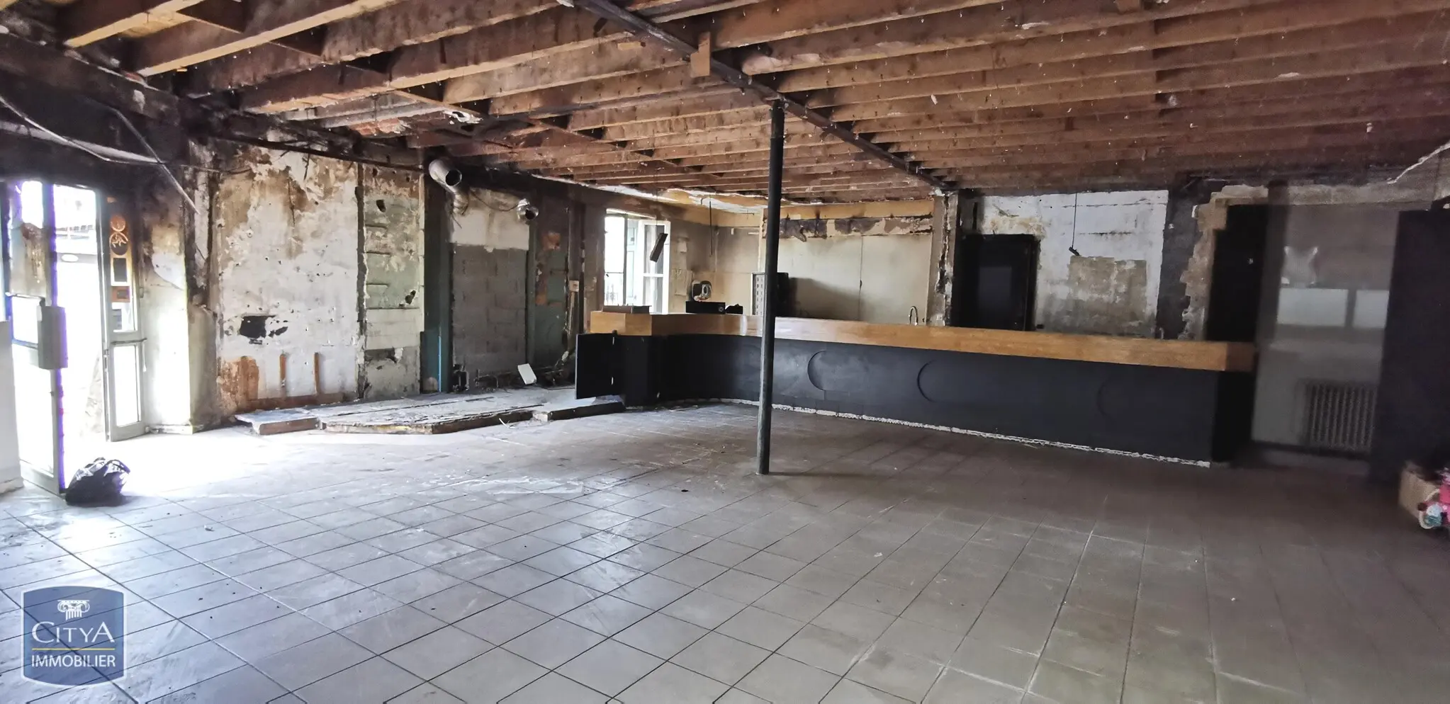 Photo 2 Local Commercial 135m²
