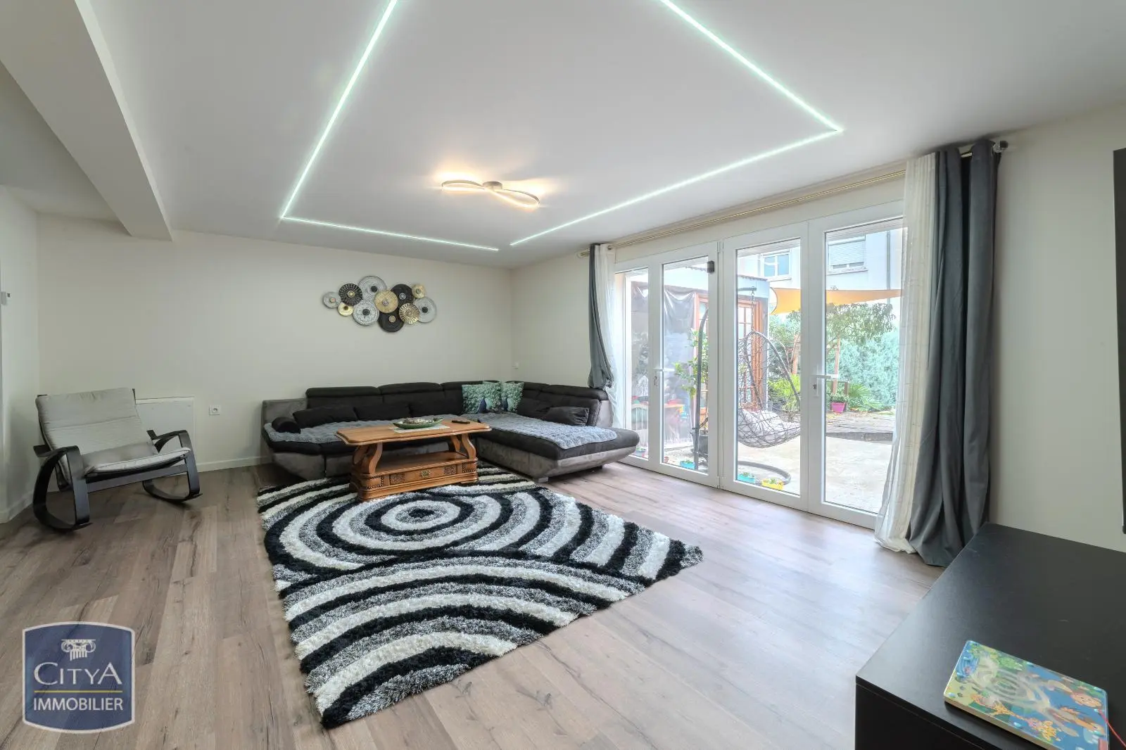 Photo 2 Maison 4 pièces 147m²