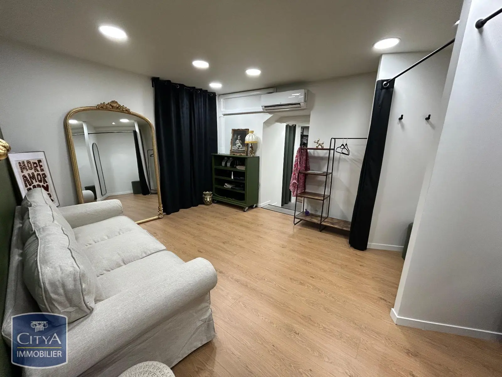 Photo 12 Immeuble 150m²