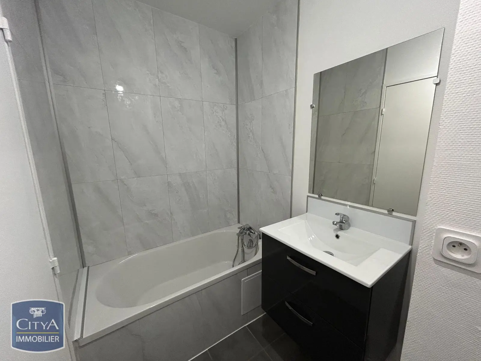 Photo 3 Appartement 1 pièce 36.02m²