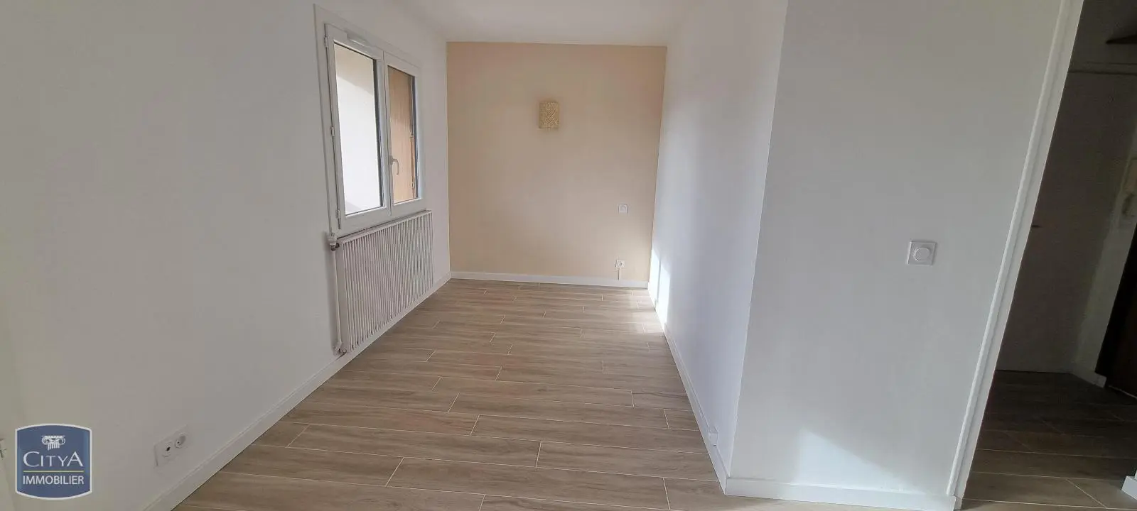 Photo 2 Appartement 1 pièce 29.8m²