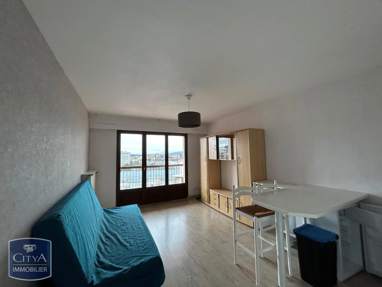 Photo 2 Appartement 1 pièce 24.07m²