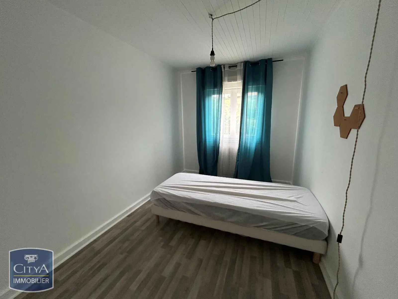 Photo 1 Appartement 5 pièces 10m²