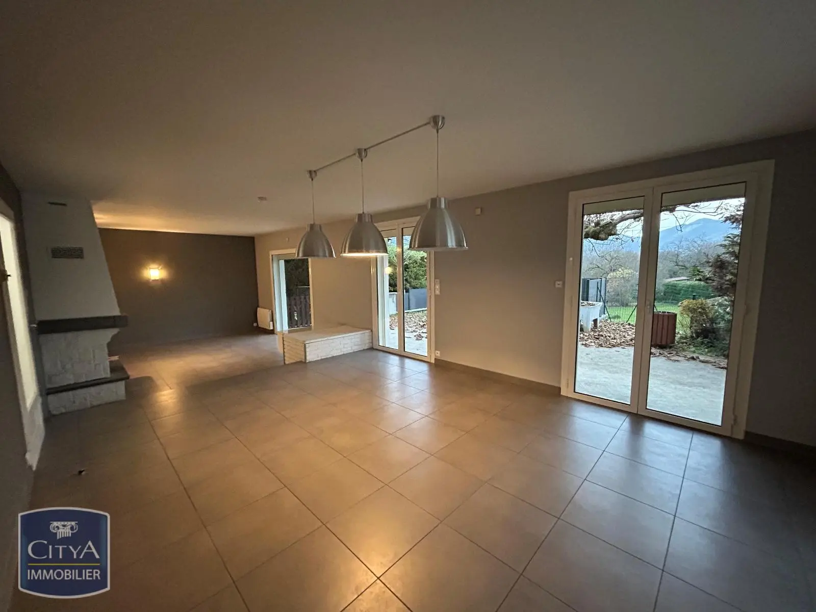 Photo 6 Maison 6 pièces 193m²