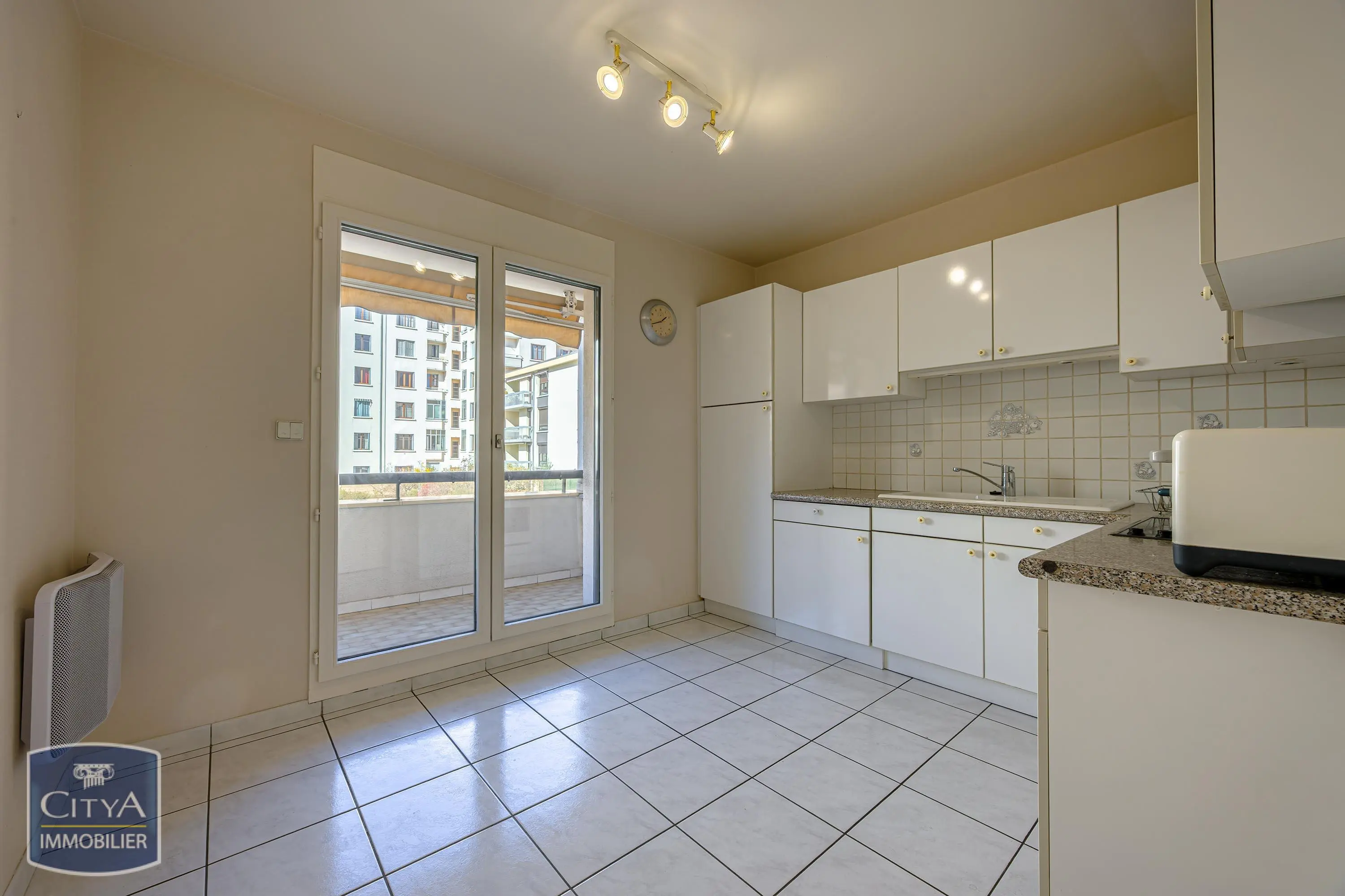 Photo 12 Appartement 4 pièces 92.12m²