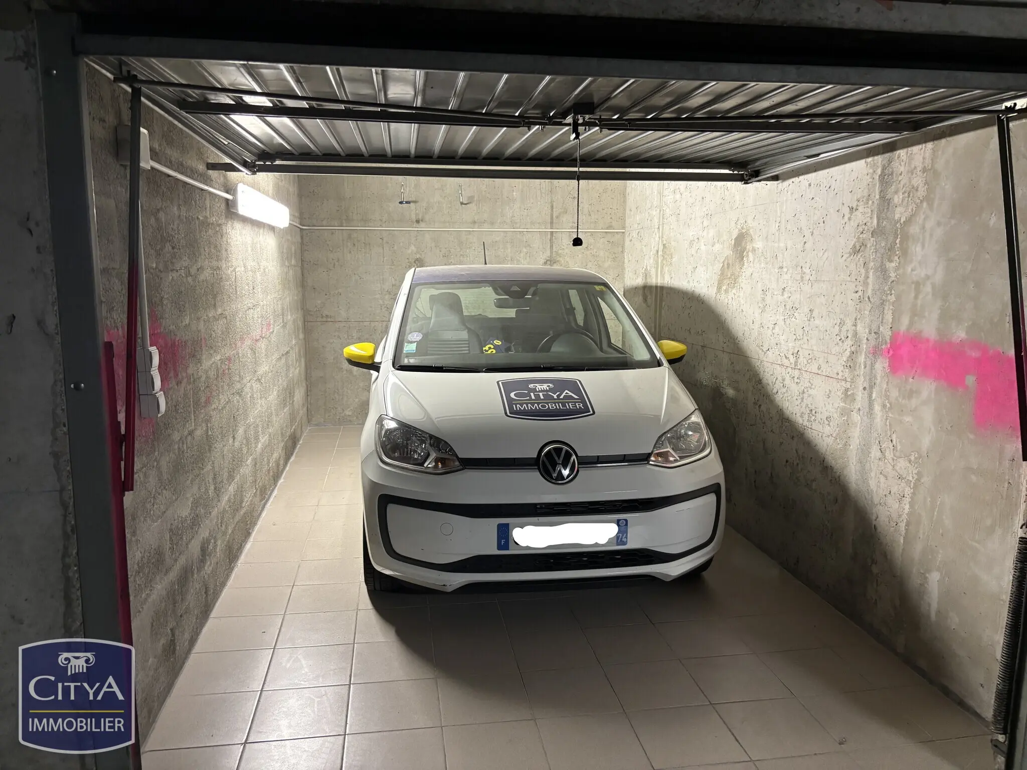 Photo 1 Parking 20m²