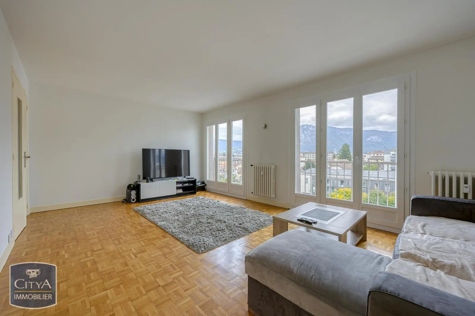 Photo 1 Appartement 2 pièces 58m²