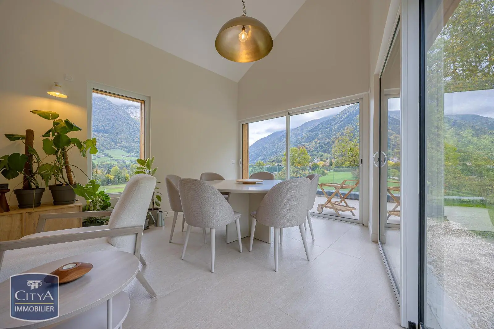 Photo 1 Maison 5 pièces 125m²