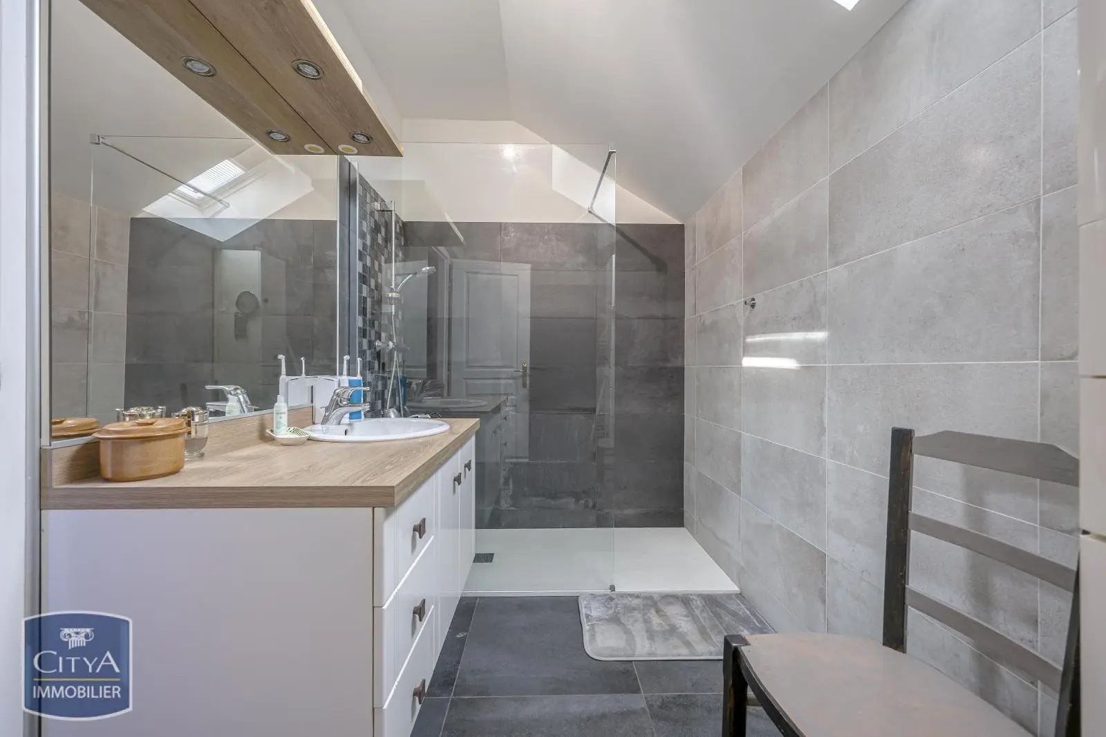 Photo 11 Maison 7 pièces 180m²