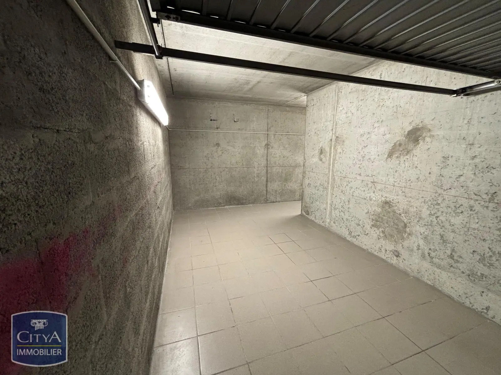 Photo 1 Parking 20m²