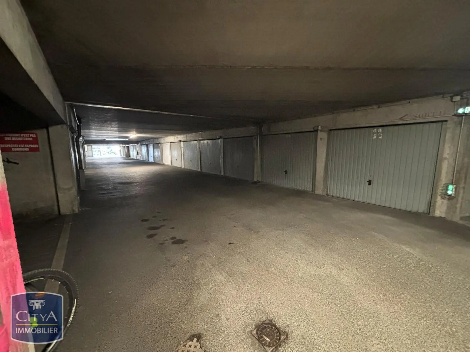 Photo 5 Parking 20m²