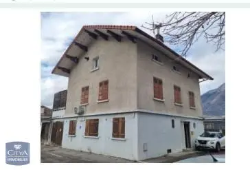 Photo 1 Maison 10 pièces 232.76m²