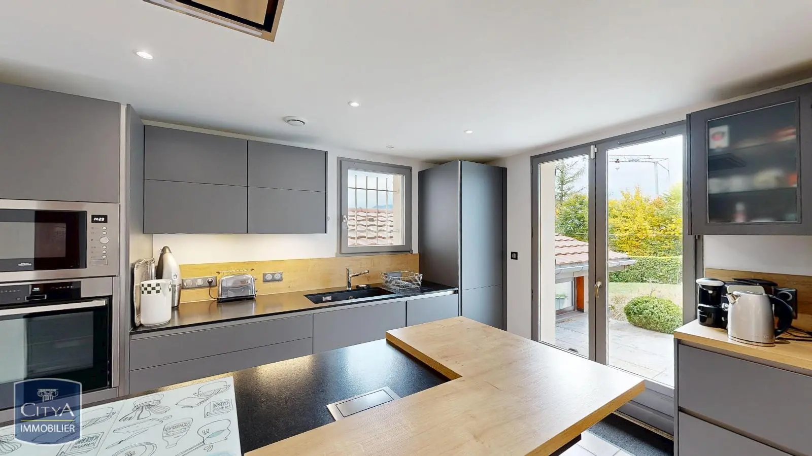 Photo 8 Maison 7 pièces 180m²