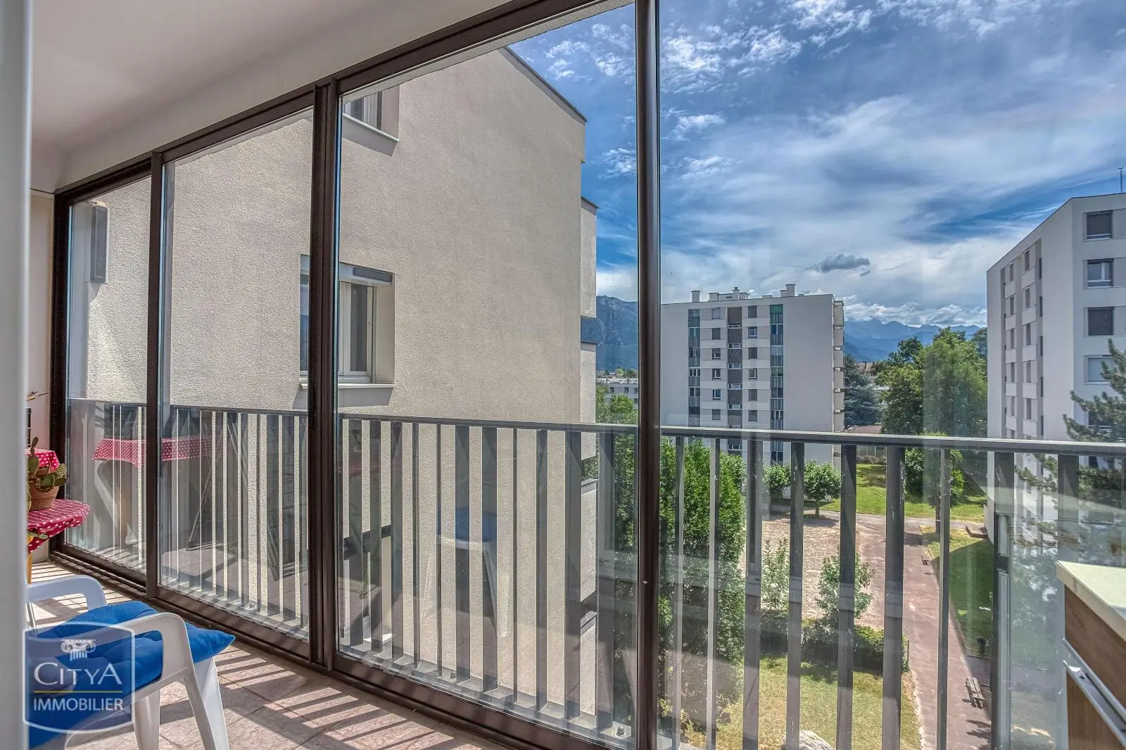 Photo 1 Appartement 5 pièces 85m²