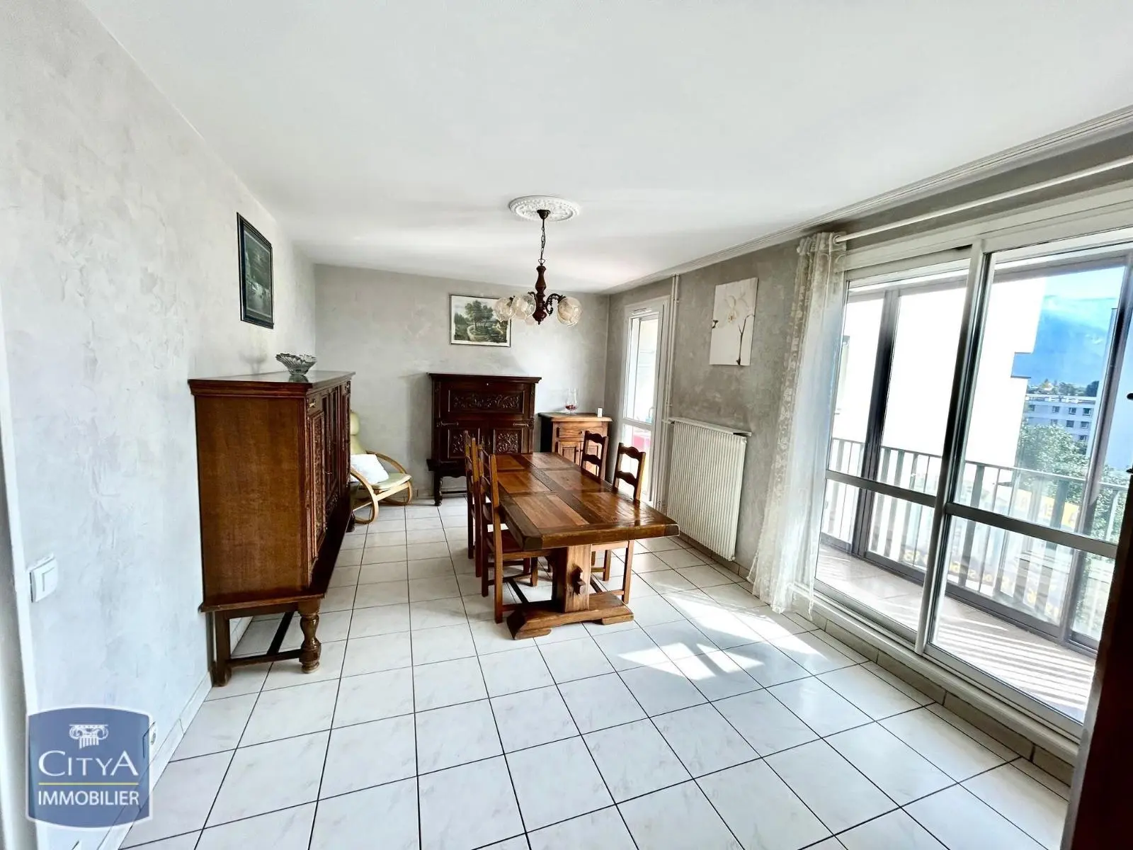 Photo 1 Appartement 5 pièces 85.63m²