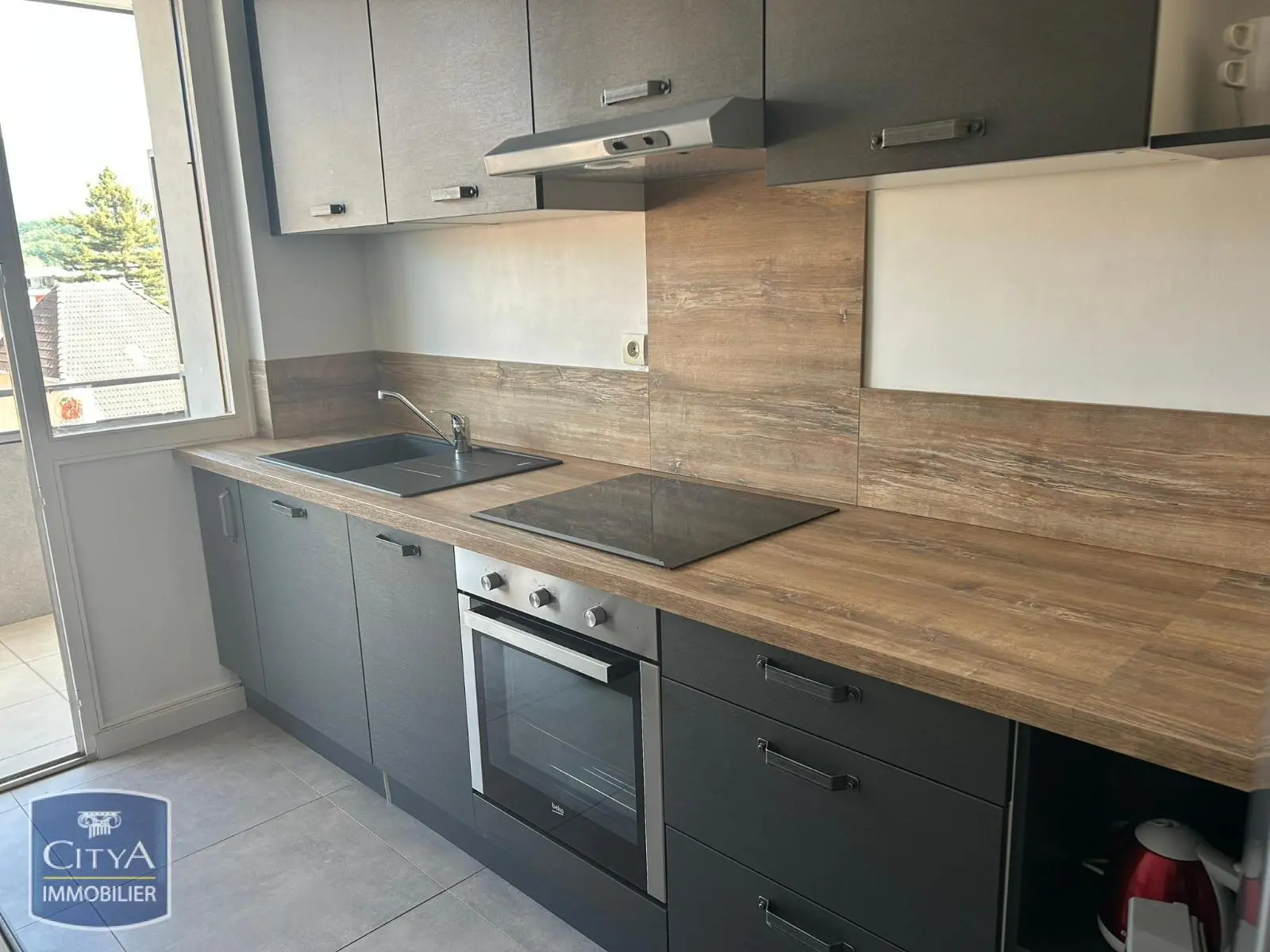 Photo 1 Appartement 1 pièce 37m²