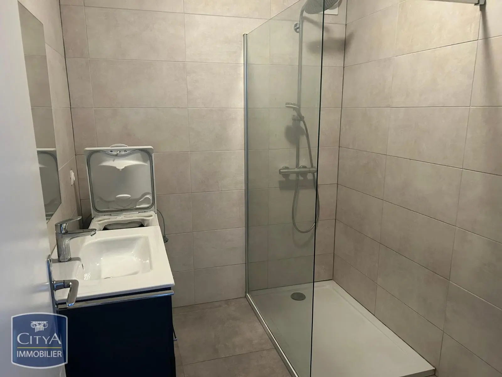 Photo 4 Appartement 1 pièce 37m²
