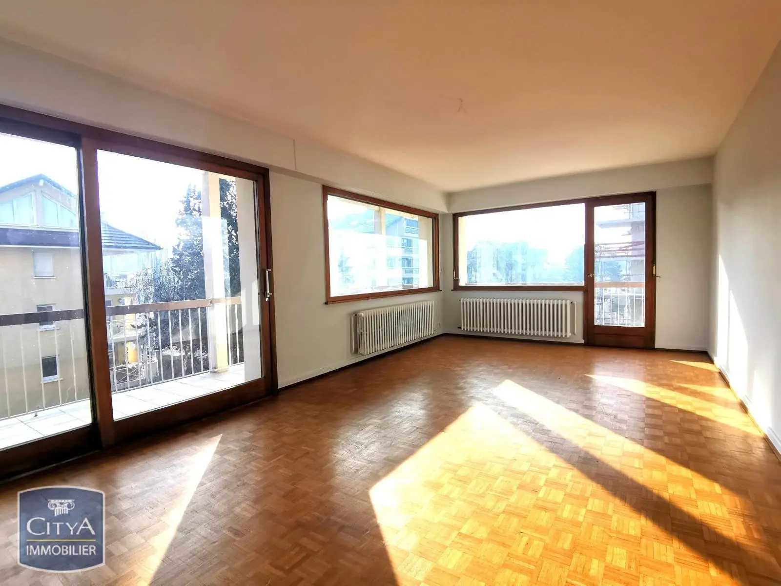 Photo 1 Appartement 4 pièces 113.18m²