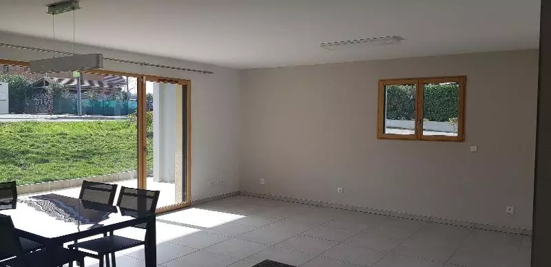 Illustration pour Appartement 6 pièces 117m² Photo Appartement 6 pièces 117m²