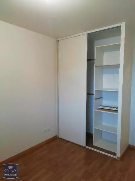 Illustration pour Appartement 3 pièces 62m² Photo Appartement 3 pièces 62m²