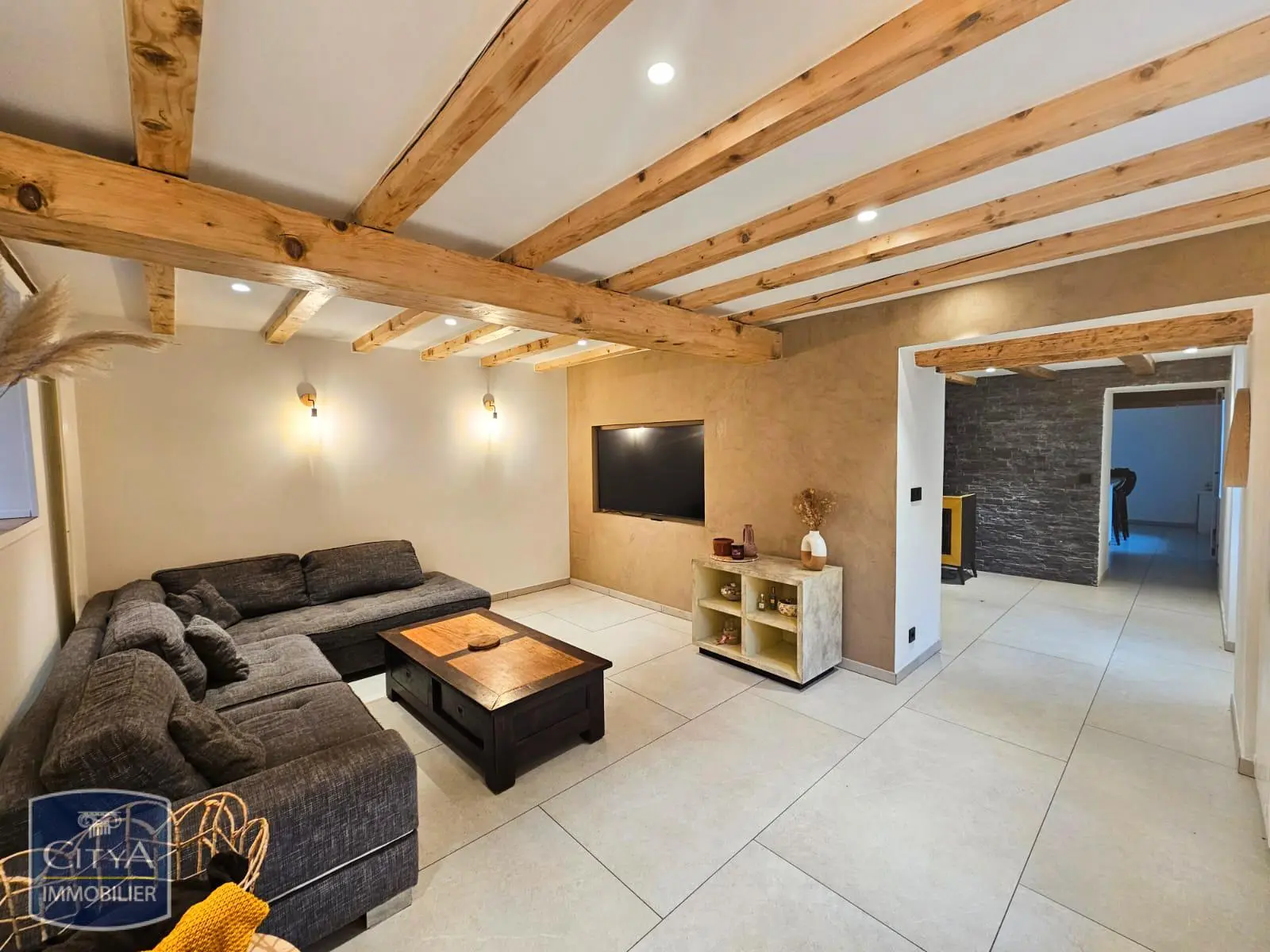 Photo 1 Maison 5 pièces 148m²