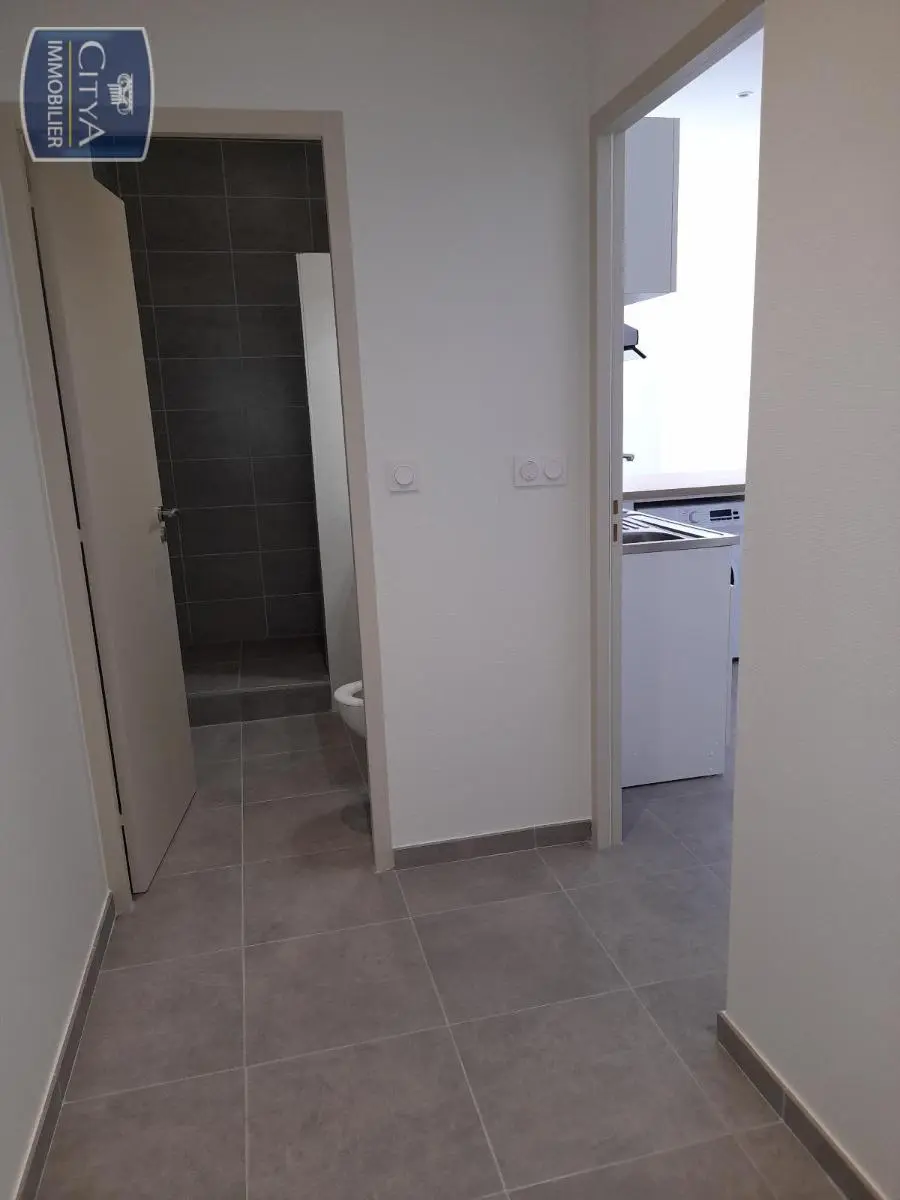 Photo 8 Appartement 1 pièce 31.66m²