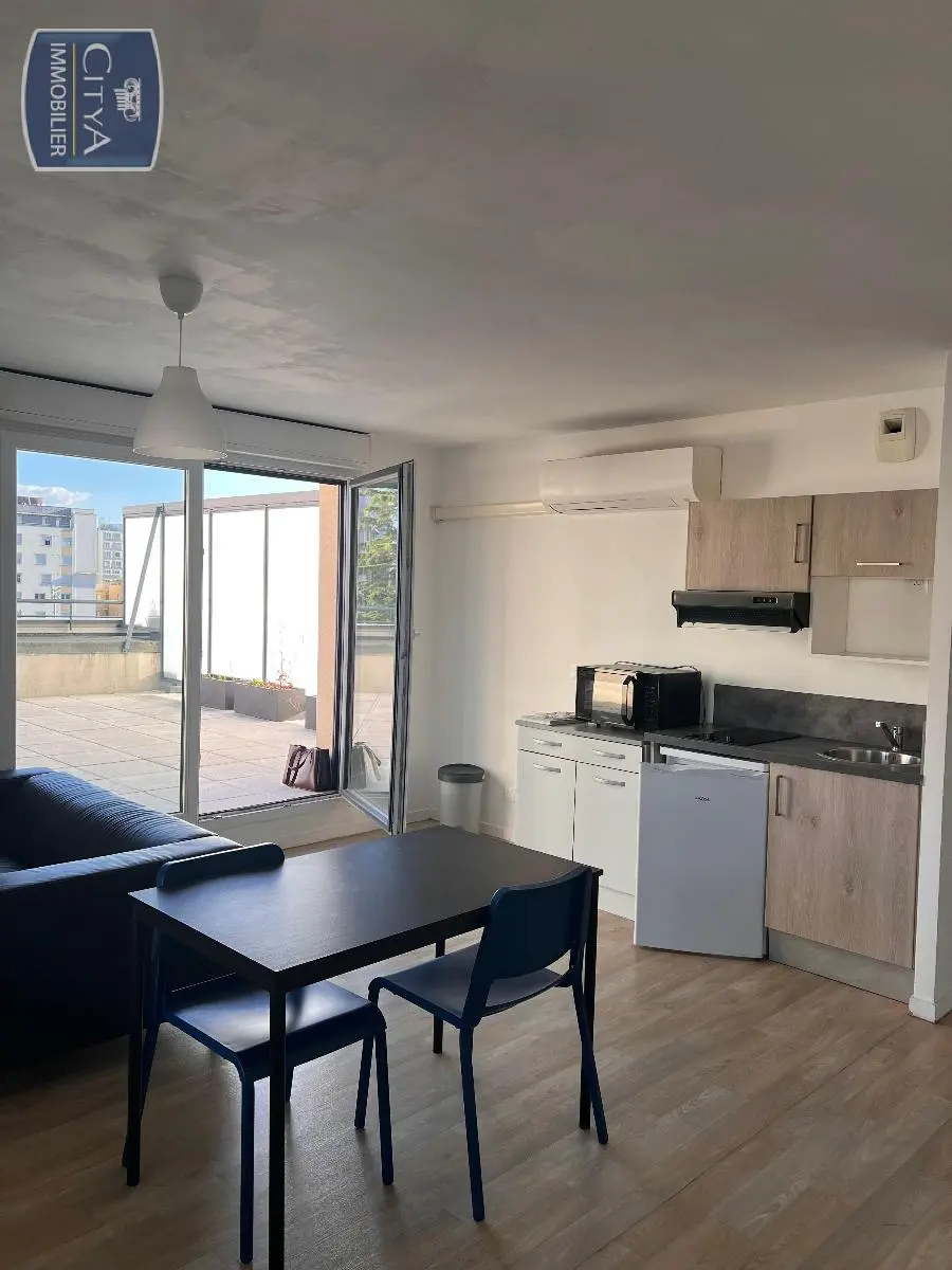 Photo 1 Appartement 1 pièce 38.82m²