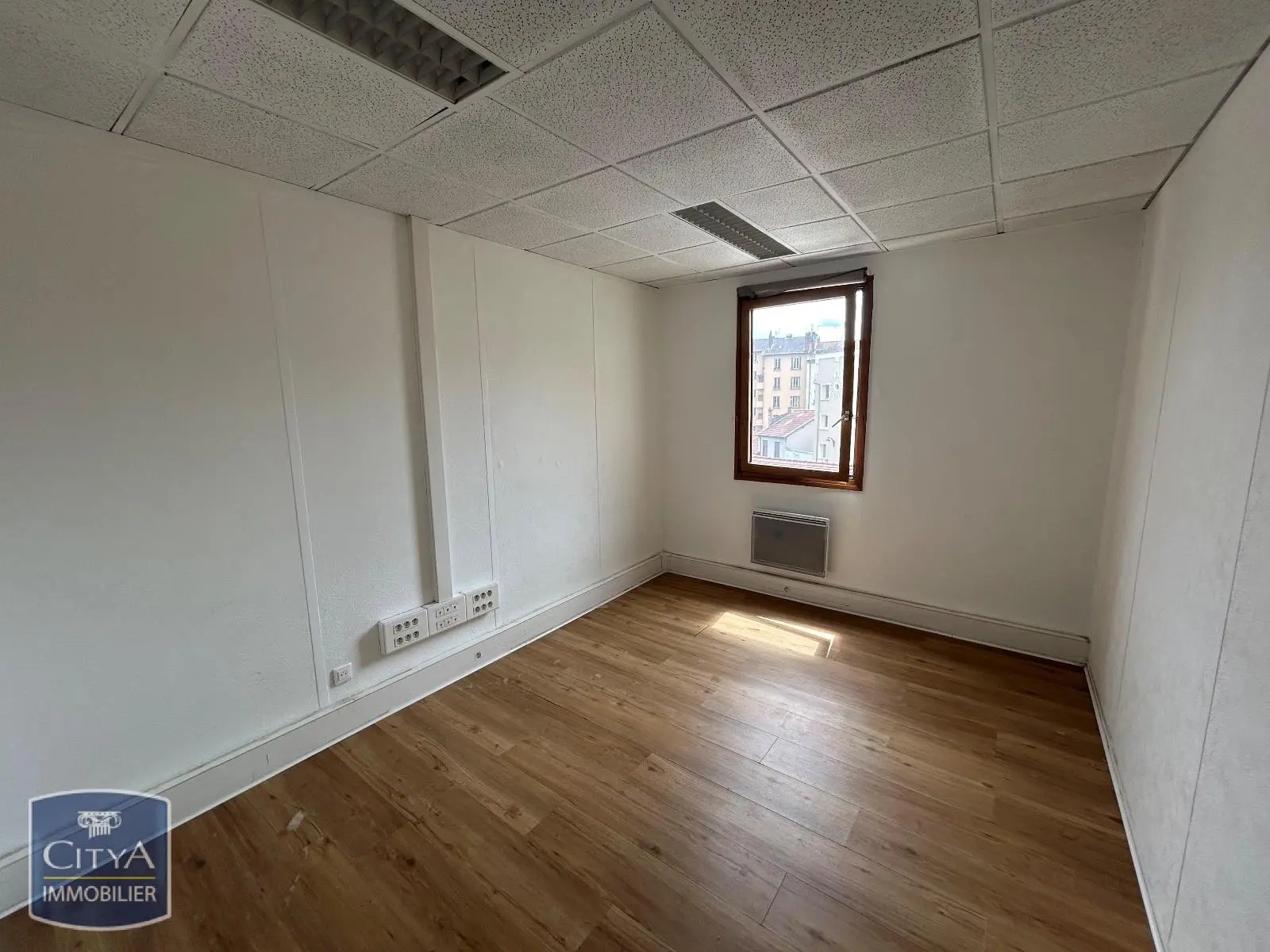 Photo 2 Local Commercial 73m²