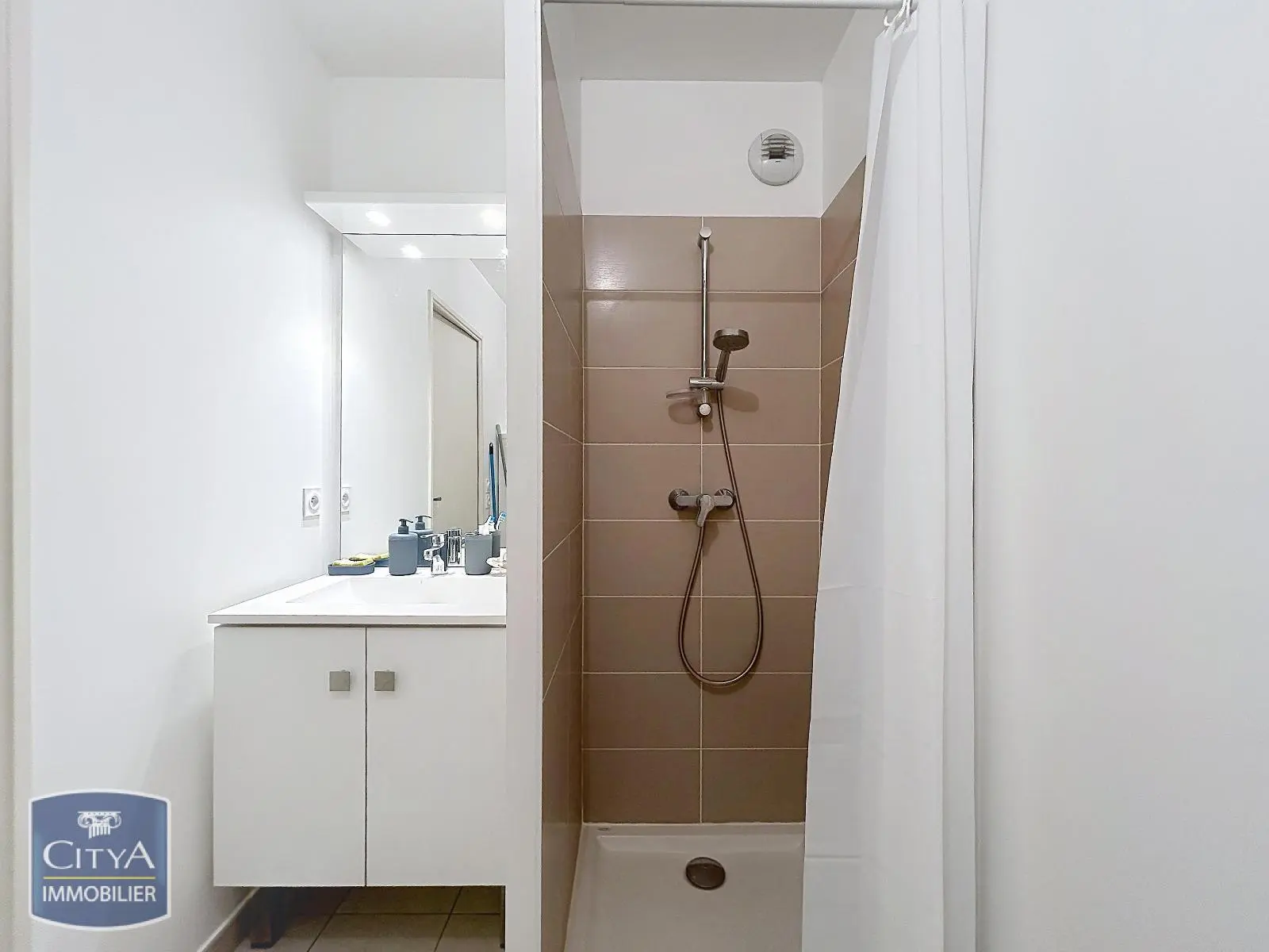 Photo 3 Appartement 1 pièce 21.01m²