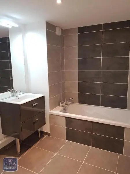 Photo 3 Appartement 2 pièces 45.72m²