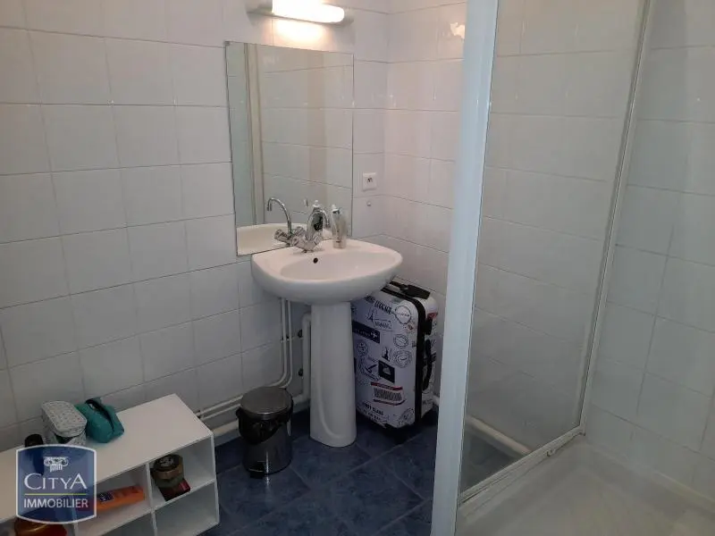 Photo 3 Appartement 1 pièce 28.01m²
