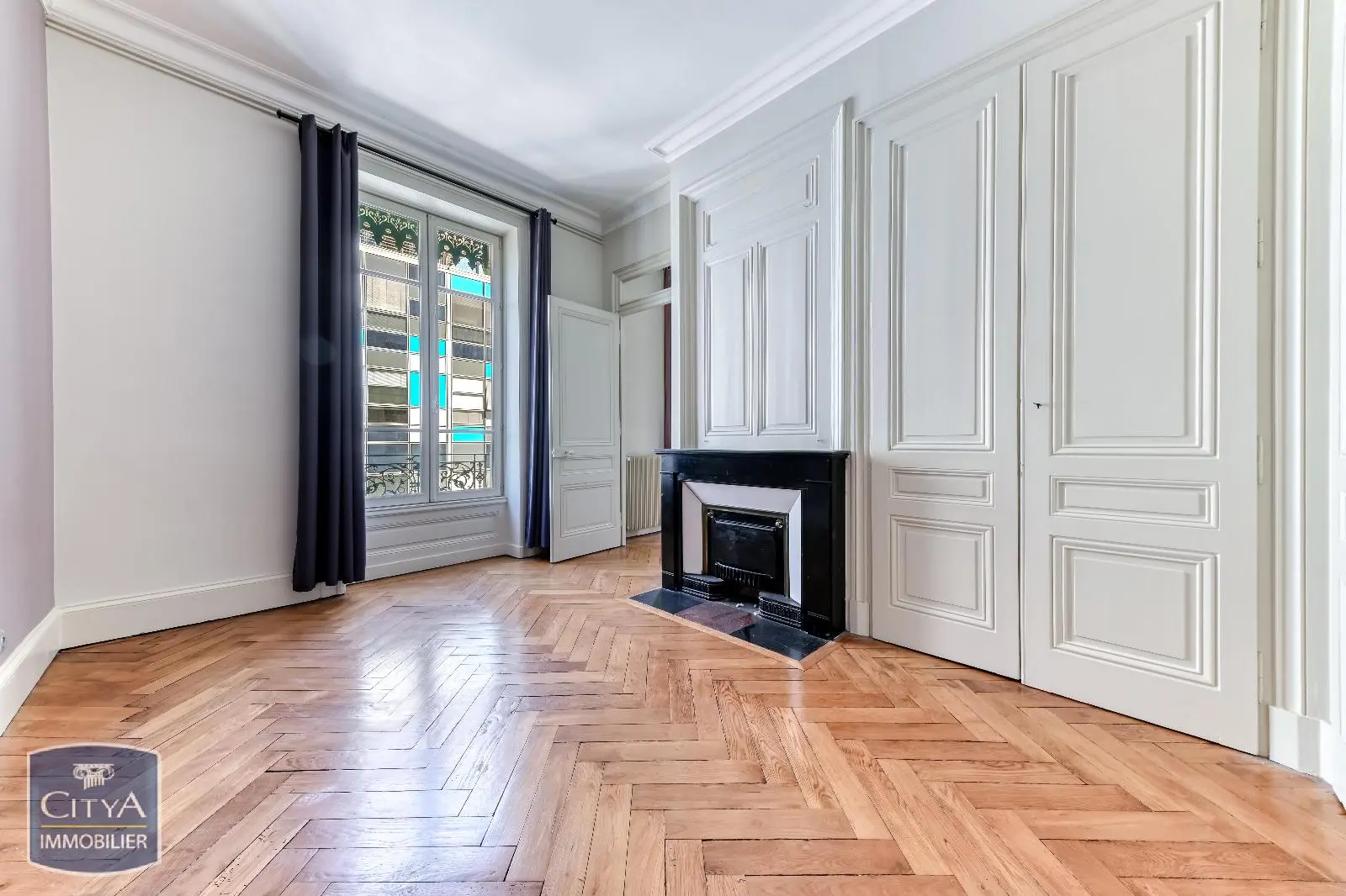 Photo 11 Appartement 5 pièces 187.92m²