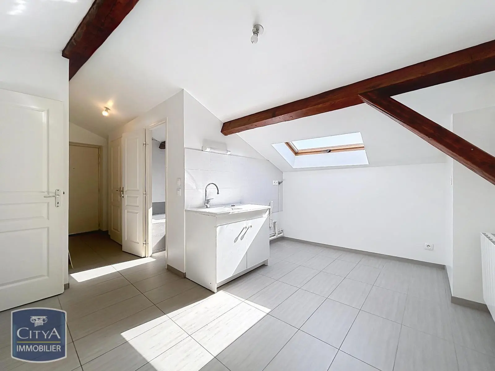 Photo 1 Appartement 1 pièce 24.26m²