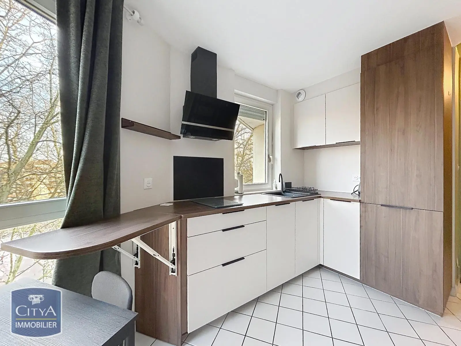 Photo 1 Appartement 1 pièce 28.72m²