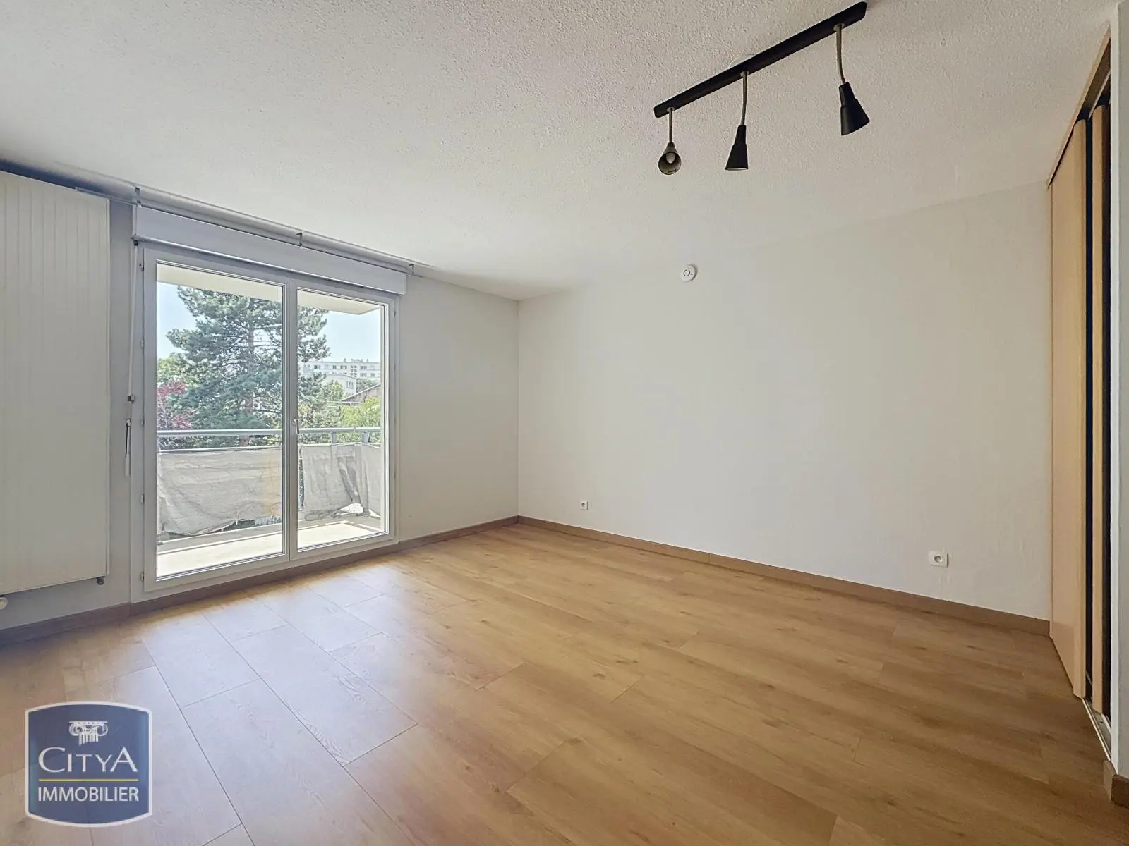 Photo 3 Appartement 1 pièce 22.7m²