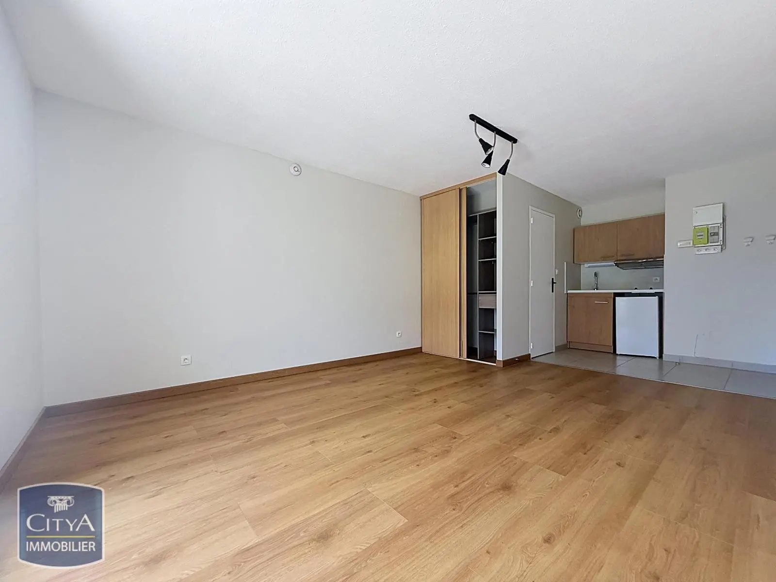 Photo 2 Appartement 1 pièce 22.7m²