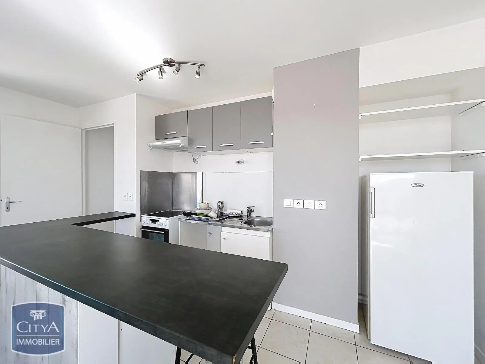 Photo 3 Appartement 2 pièces 49.78m²