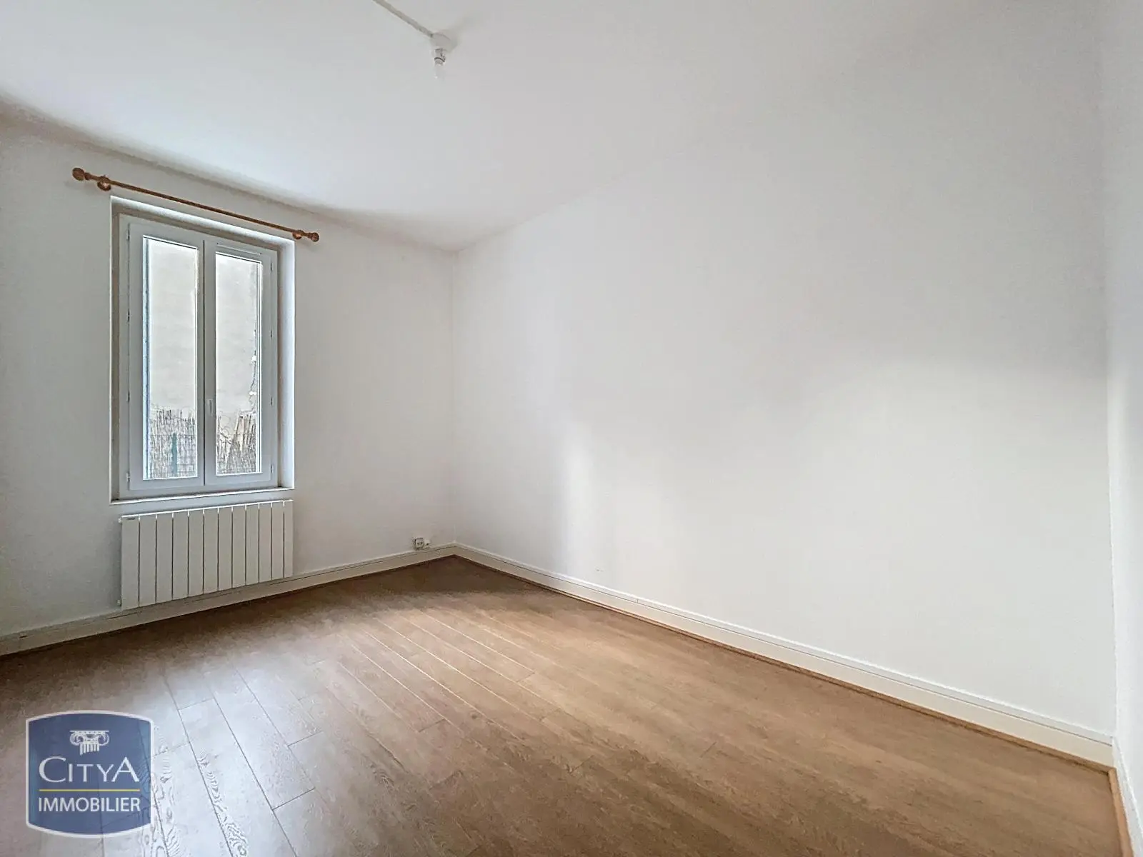 Photo 1 Appartement 1 pièce 24.06m²